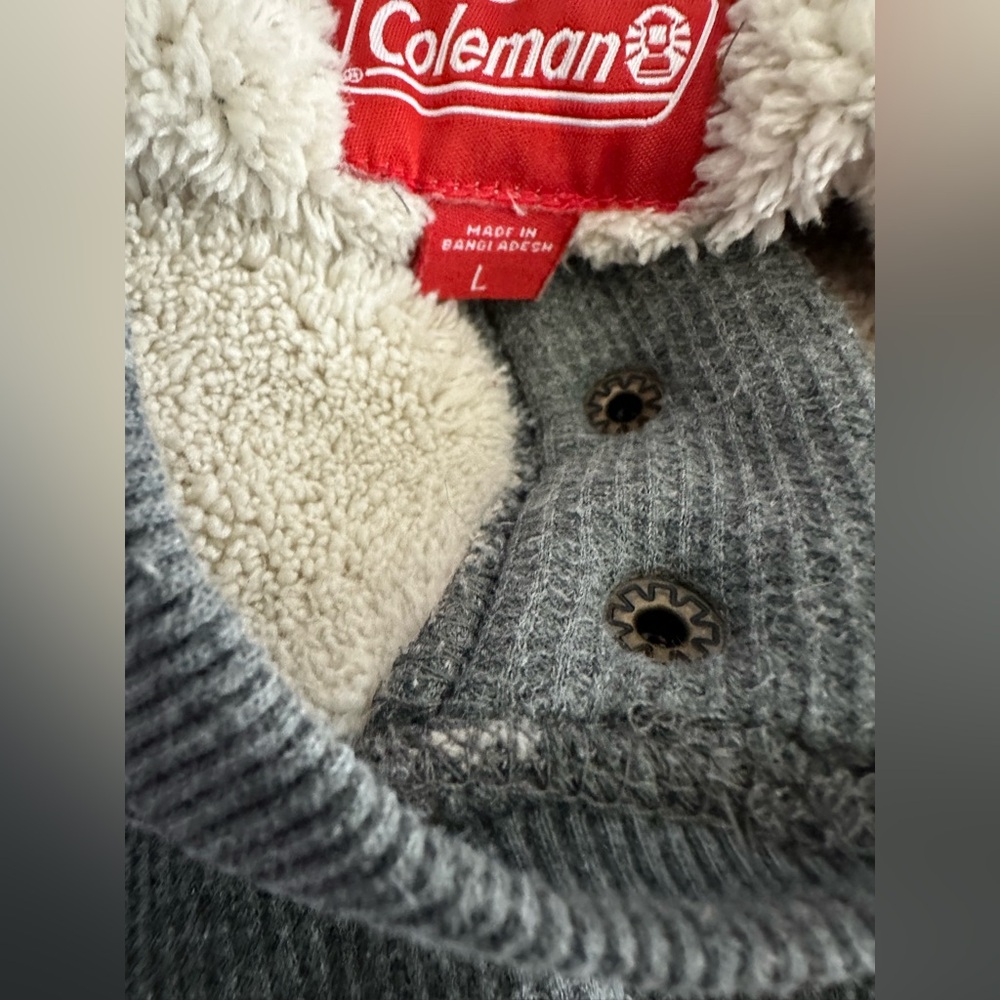 Coleman Gray Waffle-Knit Henley w/ Sherpa Lining – Size L - Picture 4 of 4